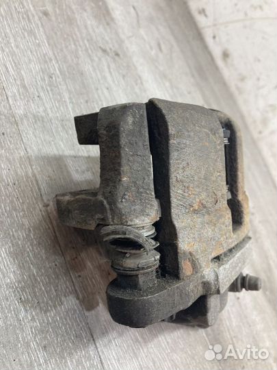 Суппорт тормозной передний правый ваз (LADA) Kalin