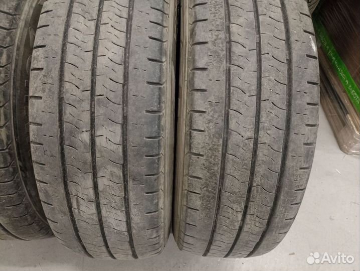 Kumho PorTran KC53 215/70 R15C 109