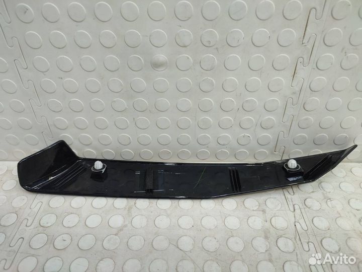 Накладка стойки кузова задняя левая Toyota Rav4