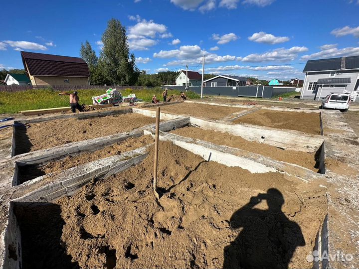 Фундамент, заливка фундамента, отмостка