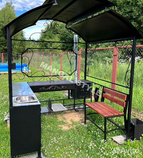 Беседка с мангалом