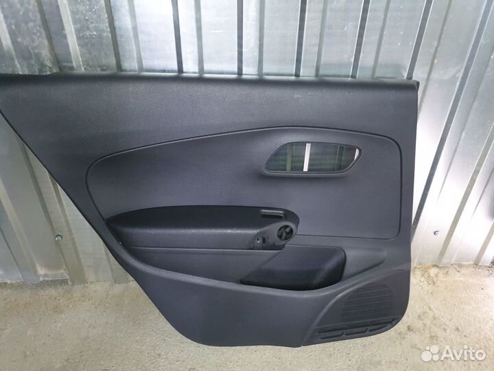 Обшивка двери задняя левая Polo Sedan Поло