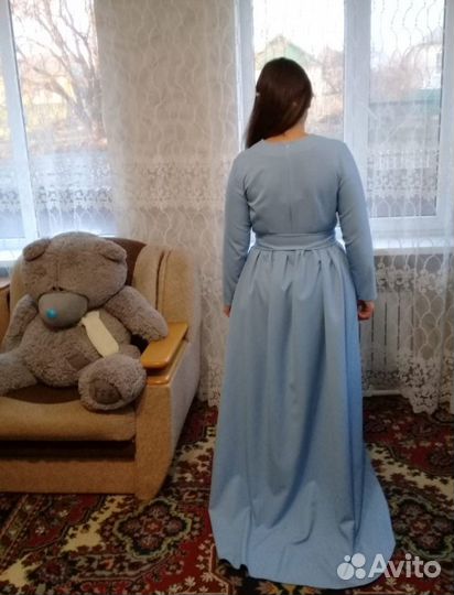 Платье вечернее