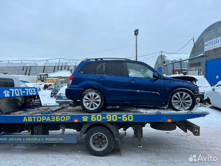 В разборе Toyota Rav4 2.0АКПП,2003 год