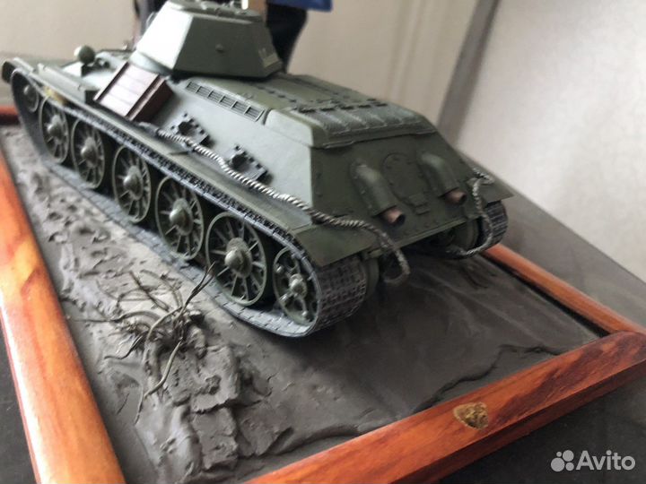 Танк Т-34-76 сборная модель из пластмассы