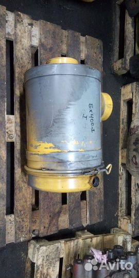 Корпус воздушного фильтра Hitachi EX400