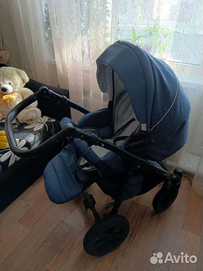 Прогулочная коляска 2 в 1