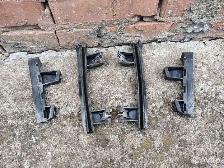 Направляющая стекла двери Fiat Linea/Фиат Линеа