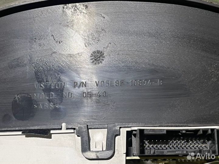 Панель приборов Mazda Tribute 2.3 АКПП