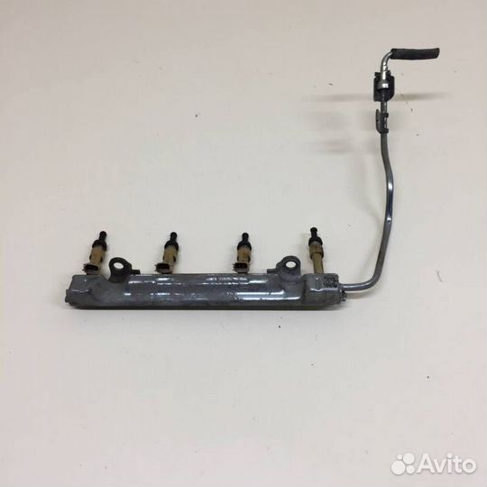 Топливная рейка, Toyota Corolla E180 2013-2019