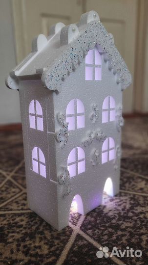 Домик из пенопласта