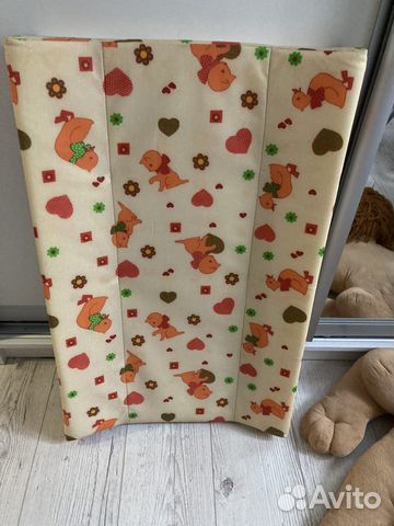 Пеленальная доска на кроватку