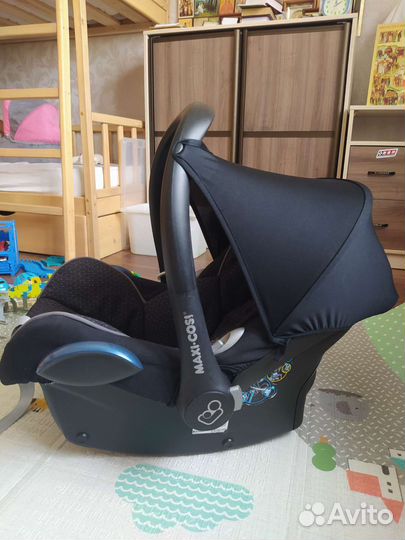 Автокресло Maxi cosi cabriofix 0-13 кг