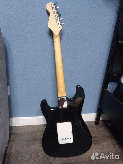 Электрогитара