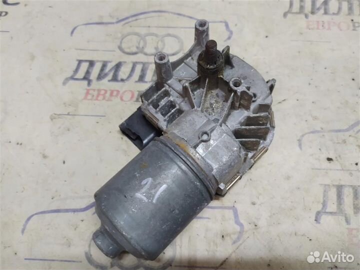 Моторчик стеклоочистителя передний VW Passat (B6)