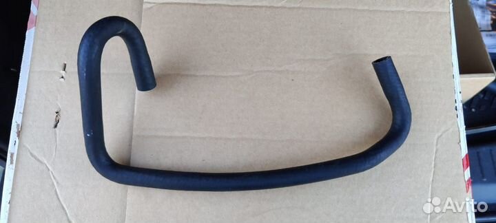 Патрубок шланг охлаждения 15616779 Volvo BL 61/71