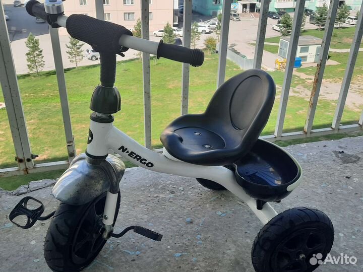 Детский трехколесный велосипед