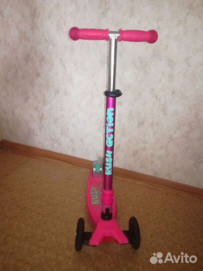 Самокат детский трехколесный светящиеся колеса