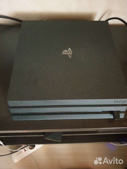 Sony playstation 4 PS4 pro 1tb
