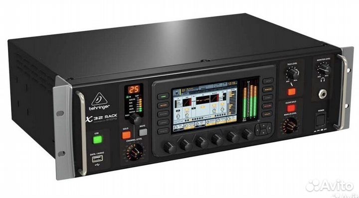 Behringer x32 Rack
