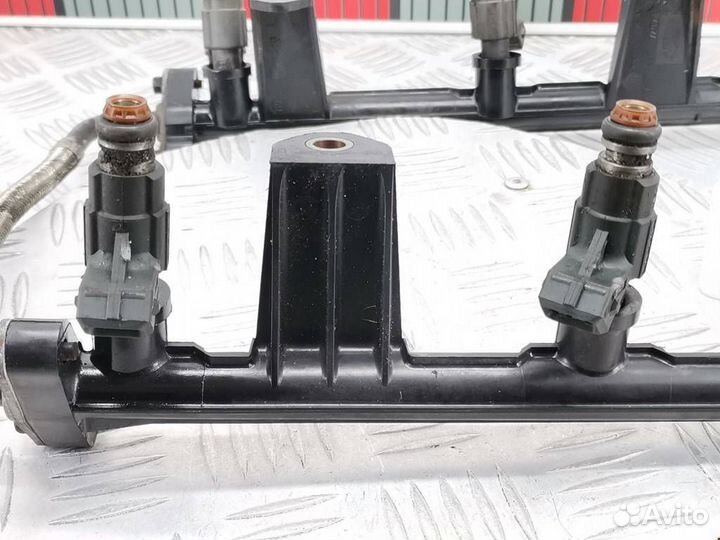 Форсунка топливная Ford Explorer 2 1998 1024445