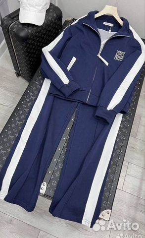 Loewe костюм. Костюм loewe женский. Костюм loewe женский. Костюм loewe женский. Костюм loewe женский.