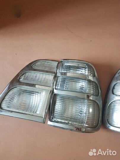 Комплект задних фар Toyota Land Cruiser 100