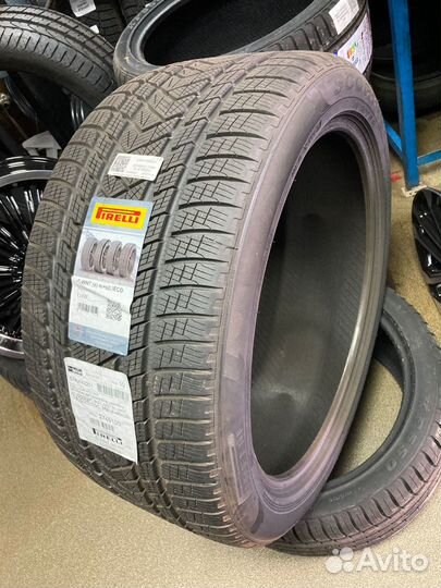 Pirelli Scorpion Winter 275/45 R21 100V