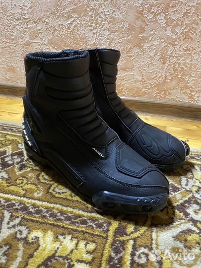 Мотоботы forma axel 46