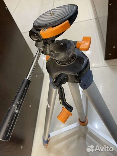 Штатив для фотоаппарата