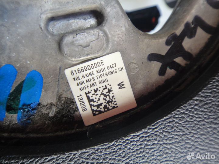 Руль с кнопками кожаный Audi A8 D4 4H 2011-2016