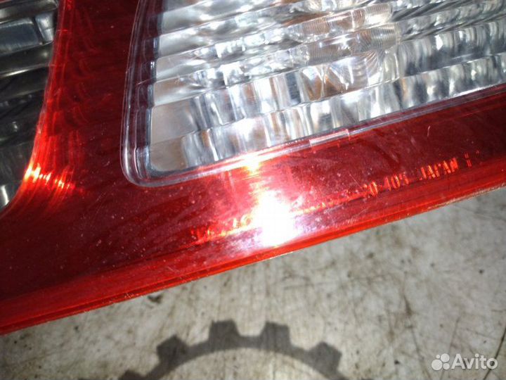 Фонарь задний правый Toyota Carina ST215 3SFE