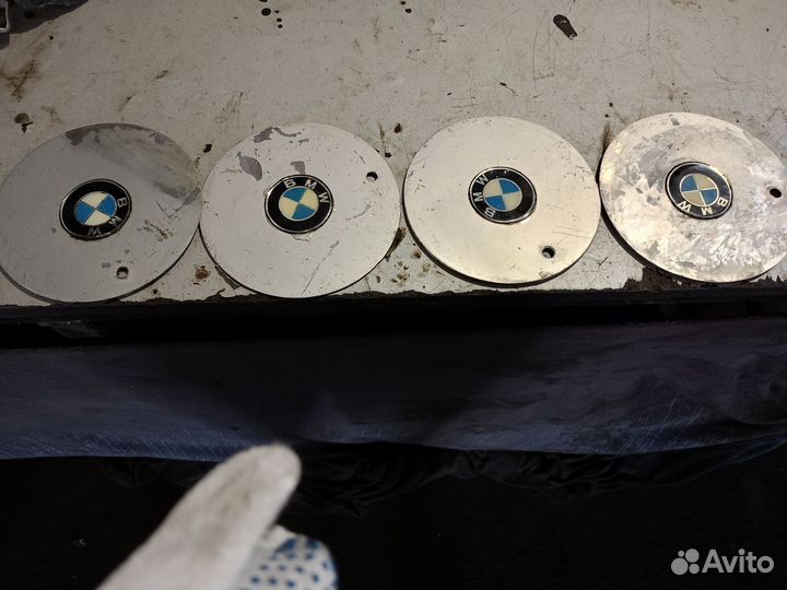 Заглушки на литые диски bmw