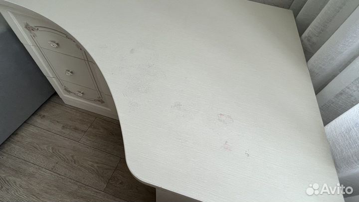 Стол угловой Лючия