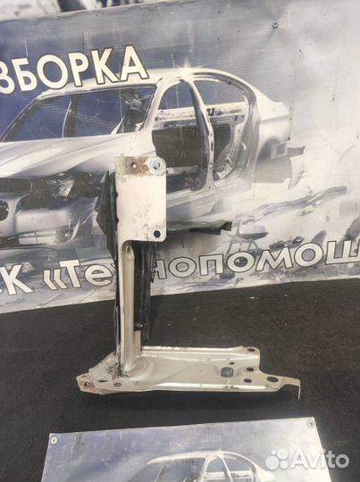 Замок капота Audi 80 B3