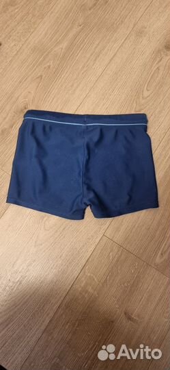 Плавки и шапочка для плавания