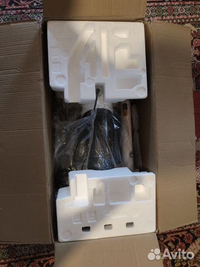 Моющий пылесос новый