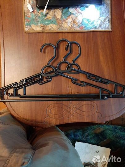 Вешалки плечики