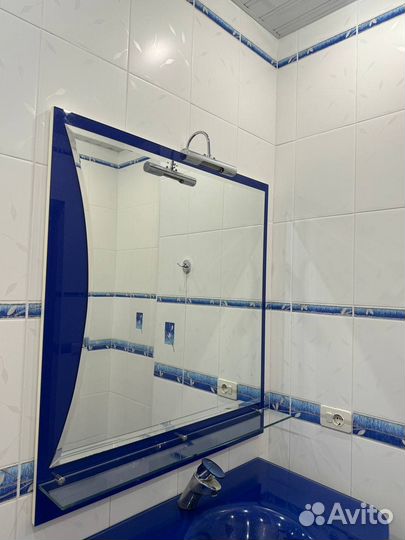 Раковина с зеркалом