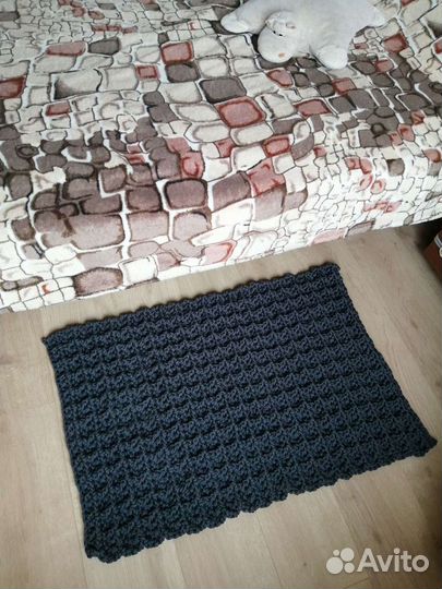 Ковер вязаный ручной работы