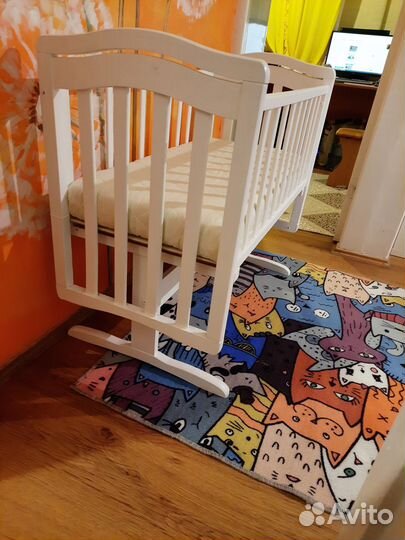 Детская кроватка