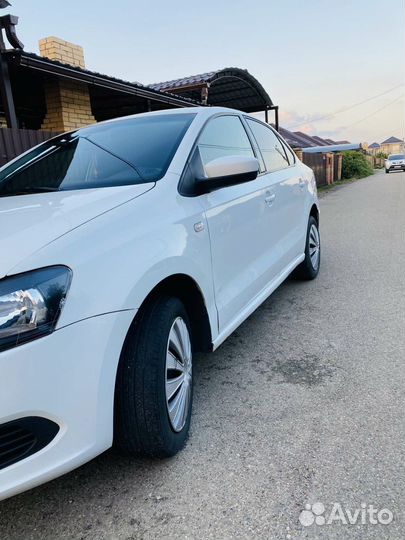 Volkswagen Polo 1.6 МТ, 2015, 193 000 км