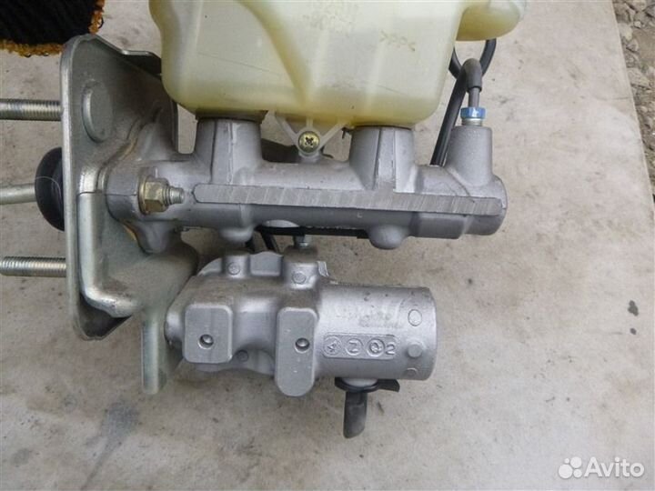 Главный тормозной цилиндр Lexus Gs430 UZS190 3uzfe