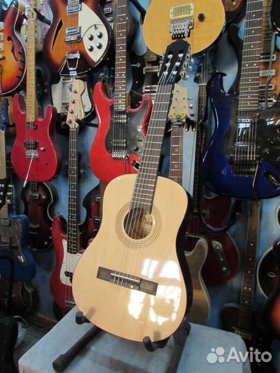 Классическая гитара Veston