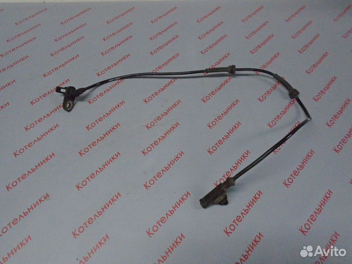 Nissan 47901-AX600 Датчик ABS зад левый