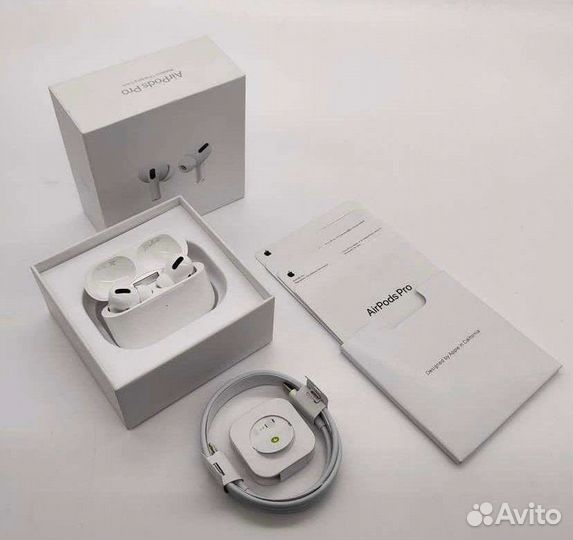 Наушники Apple AirPods Pro (чехол в подарок)
