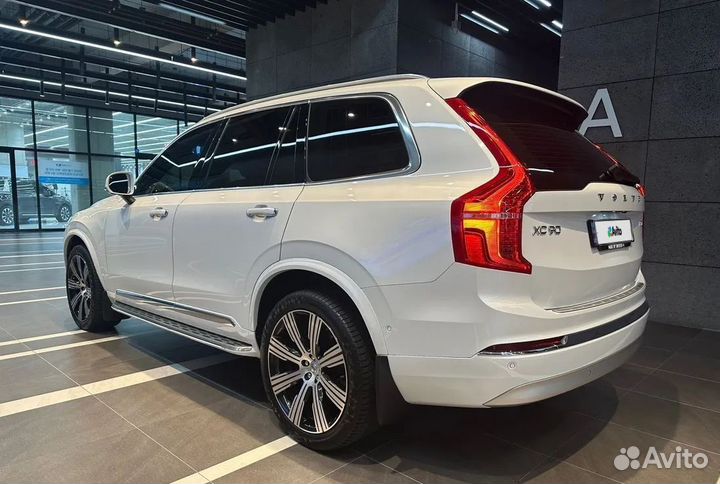 Volvo XC90 2 AT, 2022, 28 842 км