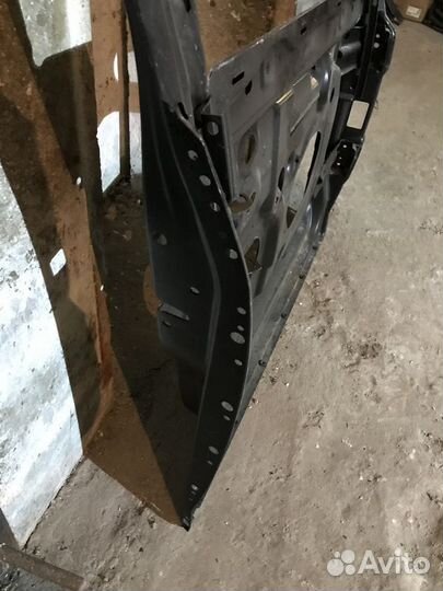 Рамка двери передней правой Volkswagen Golf Plus