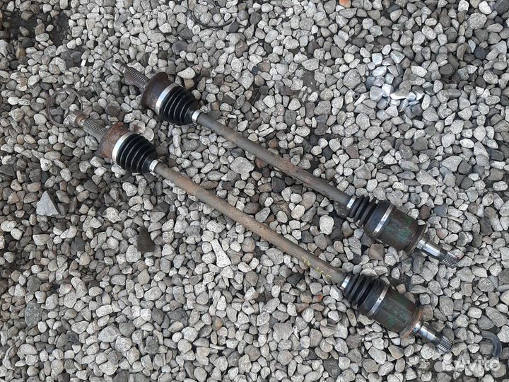 Привод задний Левый Мицубиси Аутлендер XL