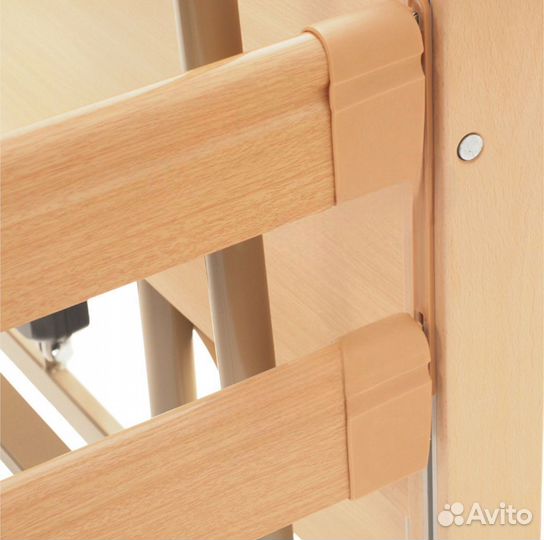 Медицинская кровать для ухода за больными